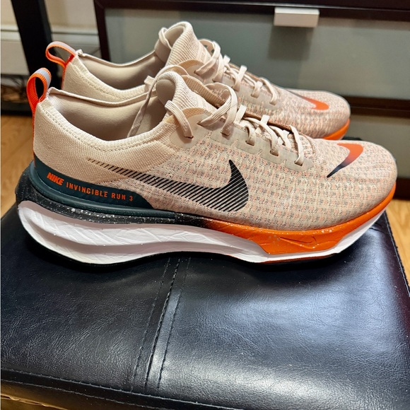 Nike Invincible Run 3 Beige and Orange Athletic Shoes